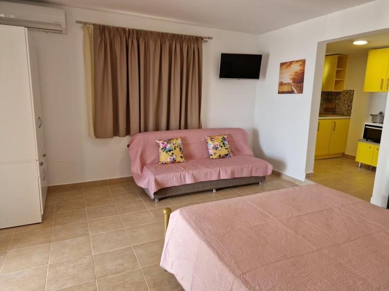 Solymar Prive Apartment Архангелос Екстериор снимка