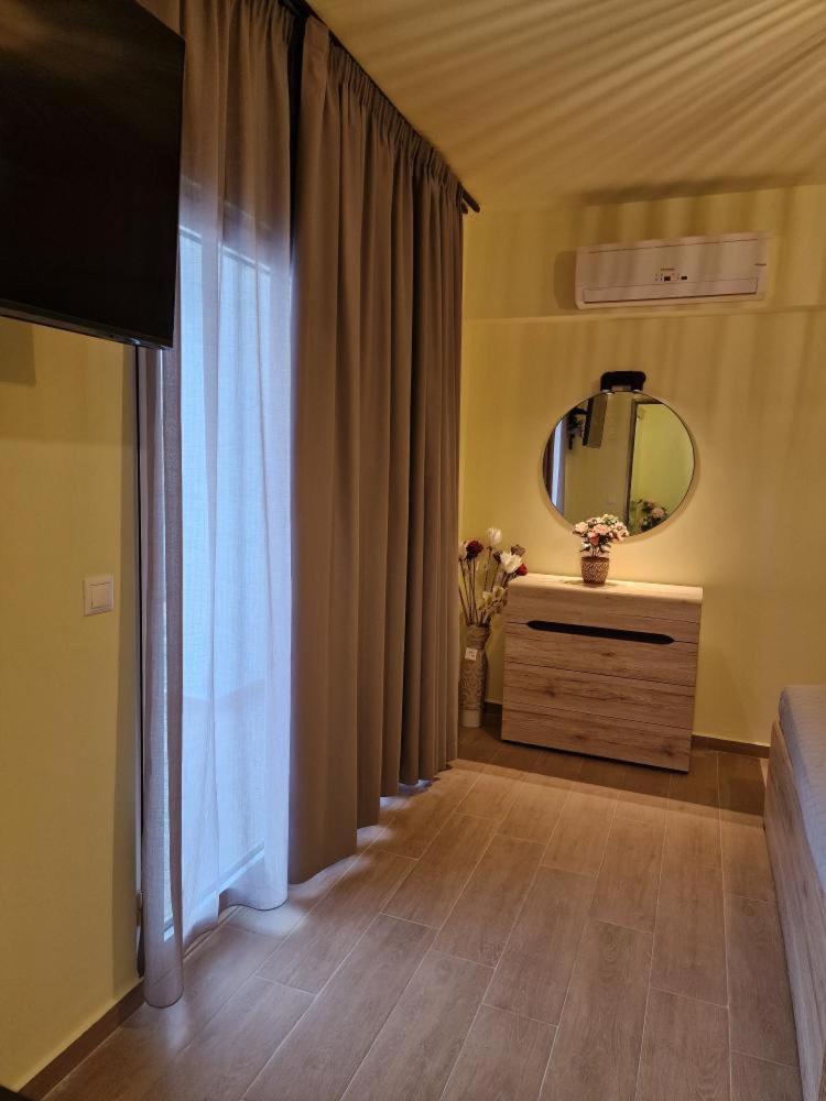 Solymar Prive Apartment Архангелос Екстериор снимка