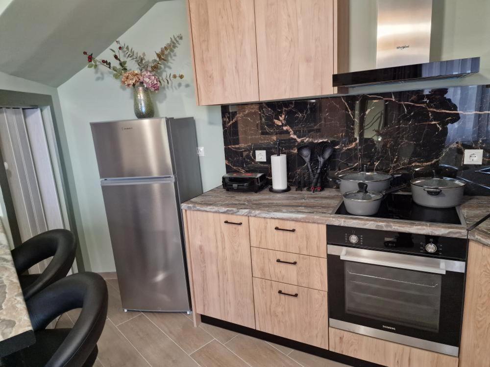 Solymar Prive Apartment Архангелос Екстериор снимка