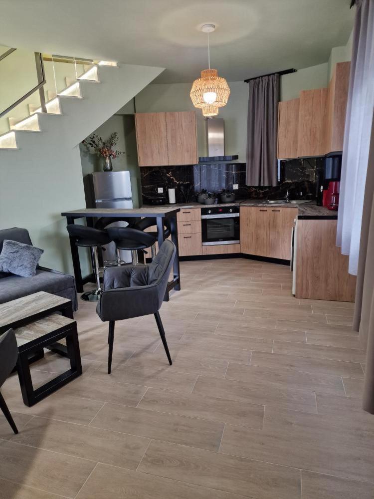 Solymar Prive Apartment Архангелос Екстериор снимка