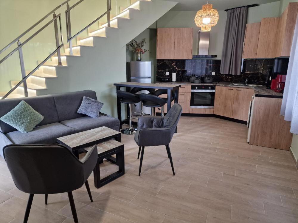 Solymar Prive Apartment Архангелос Екстериор снимка