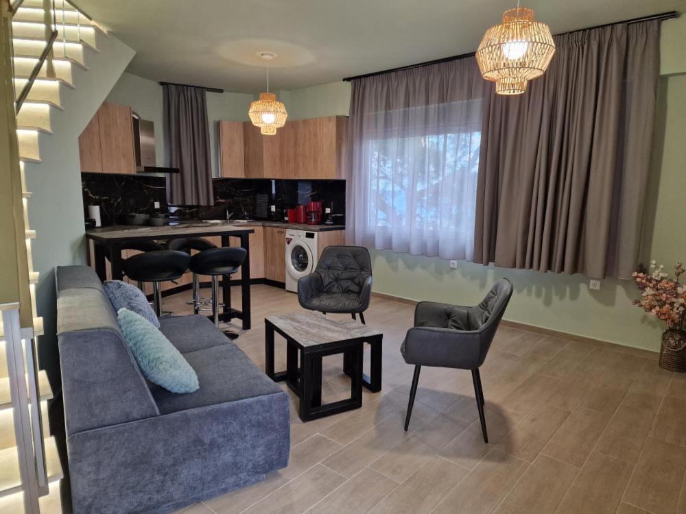 Solymar Prive Apartment Архангелос Екстериор снимка