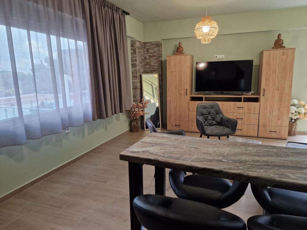 Solymar Prive Apartment Архангелос Екстериор снимка