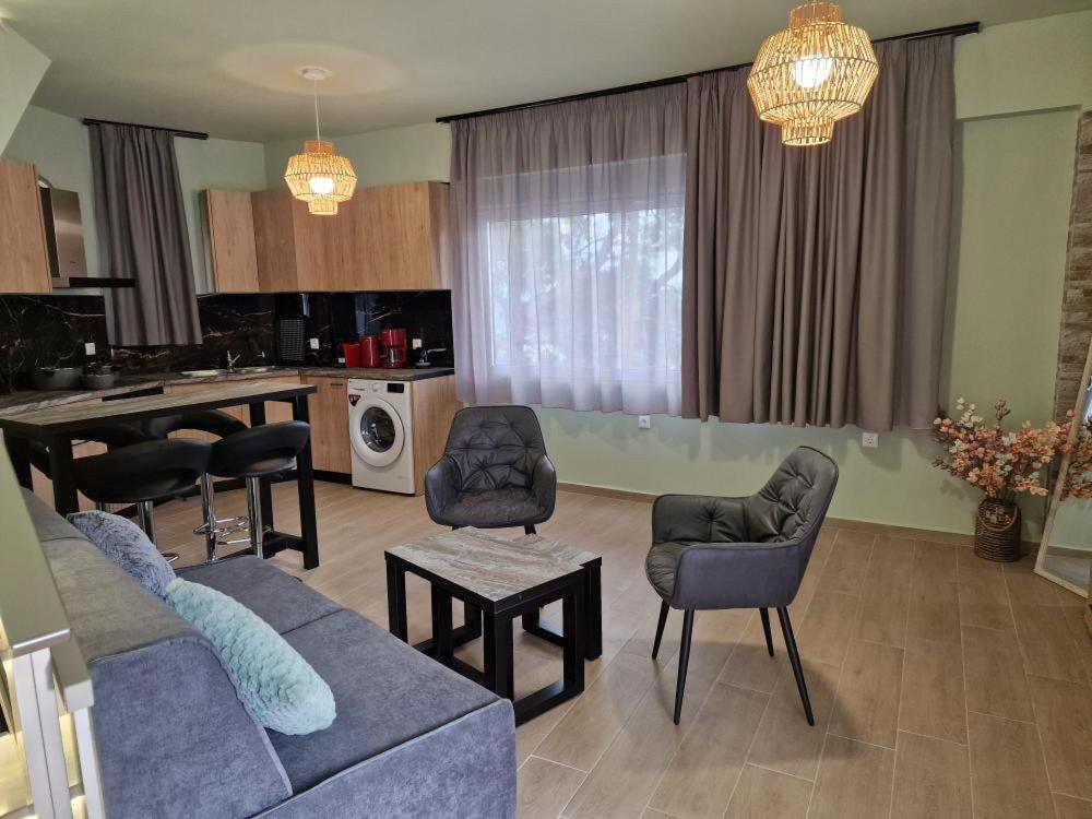 Solymar Prive Apartment Архангелос Екстериор снимка