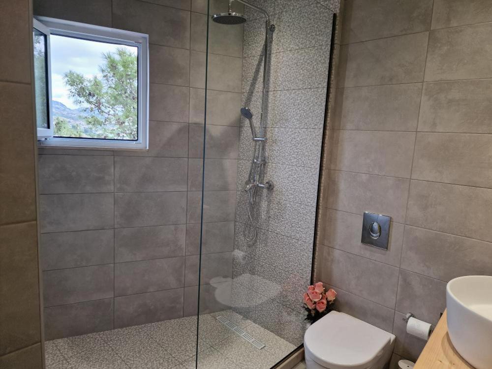 Solymar Prive Apartment Архангелос Екстериор снимка